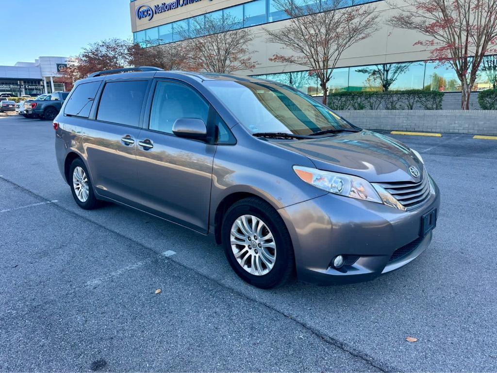 used 2016 Toyota Sienna car, priced at $18,475