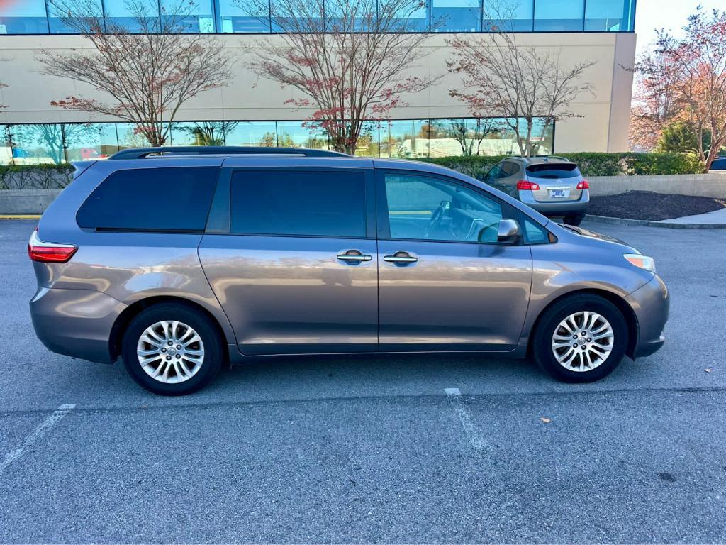 used 2016 Toyota Sienna car, priced at $18,475