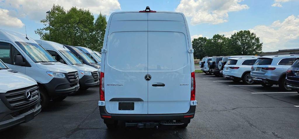 new 2024 Mercedes-Benz Sprinter 2500 car, priced at $61,177