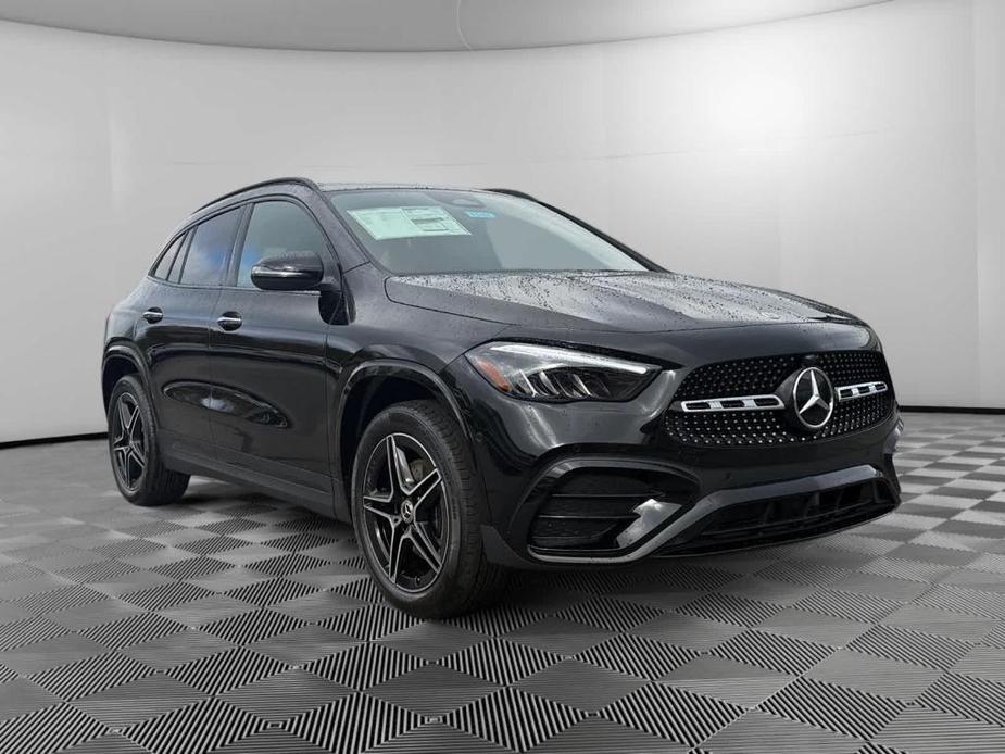 new 2025 Mercedes-Benz GLA 250 car, priced at $53,145