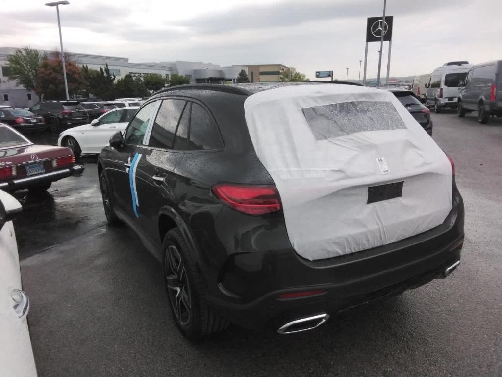 new 2025 Mercedes-Benz GLC 300 car, priced at $63,345