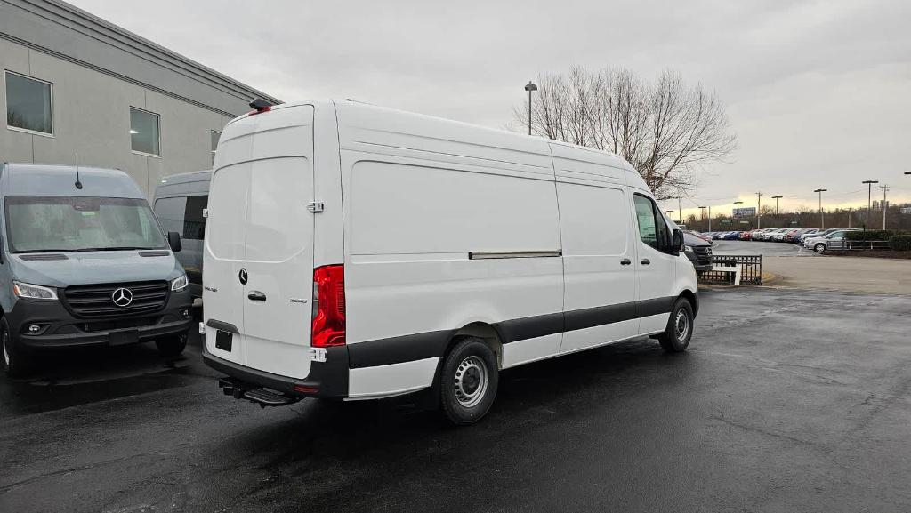 new 2024 Mercedes-Benz Sprinter 2500 car