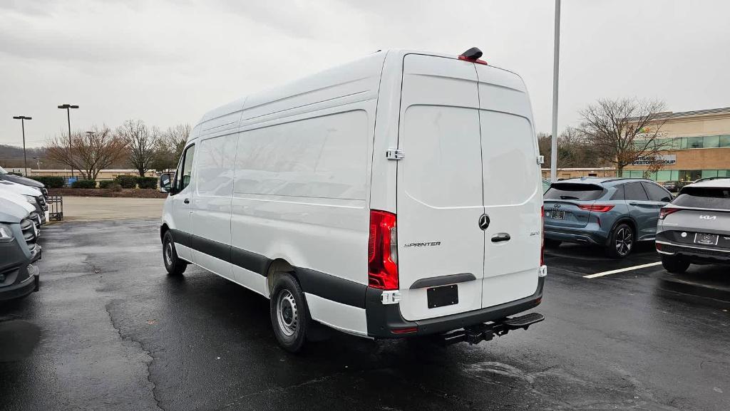 new 2024 Mercedes-Benz Sprinter 2500 car