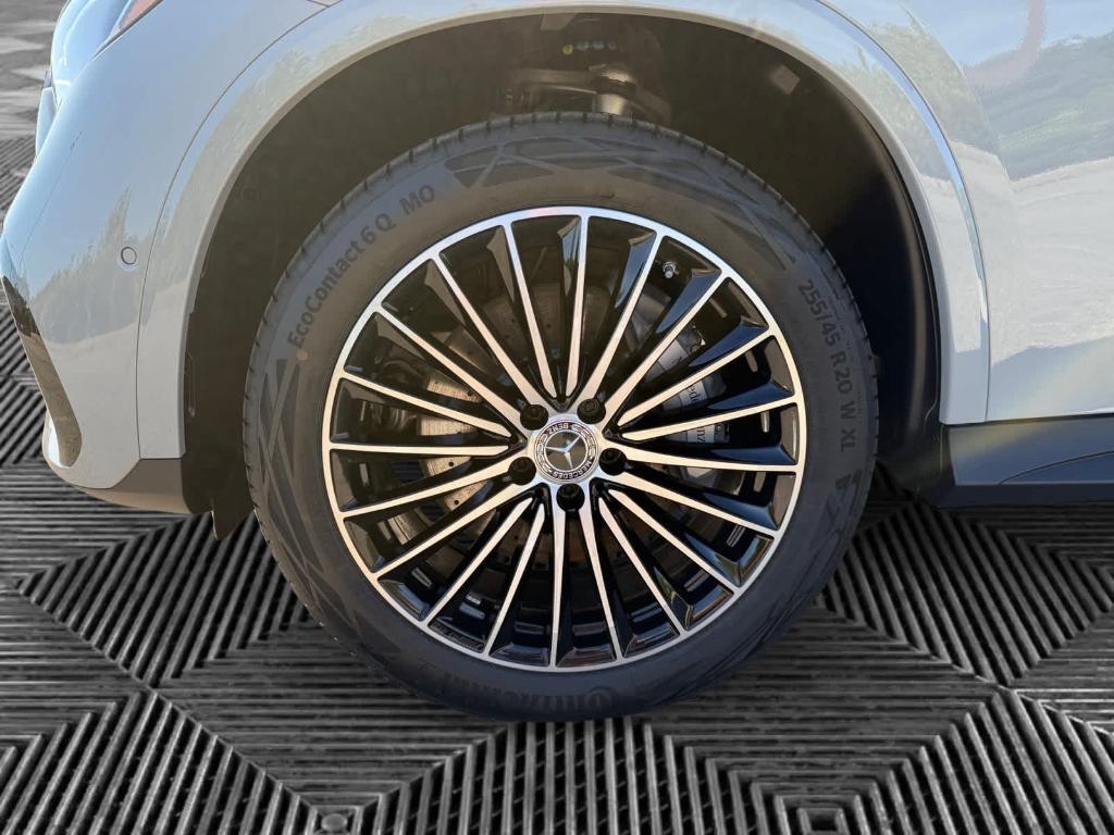 new 2026 Mercedes-Benz GLC 300 car, priced at $62,955