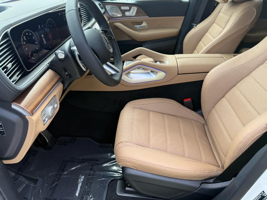 new 2025 Mercedes-Benz GLS 580 car, priced at $122,525