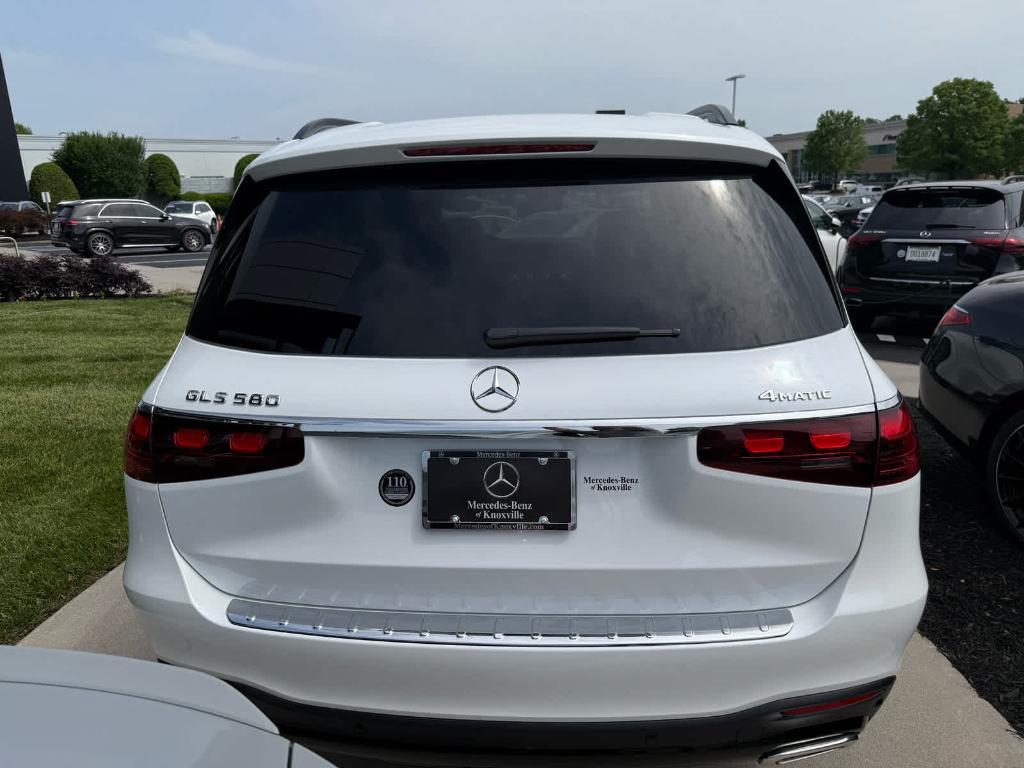 new 2025 Mercedes-Benz GLS 580 car, priced at $122,525