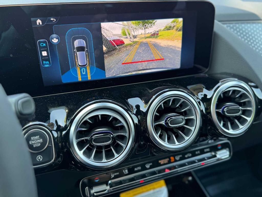 new 2025 Mercedes-Benz GLA 250 car, priced at $50,615