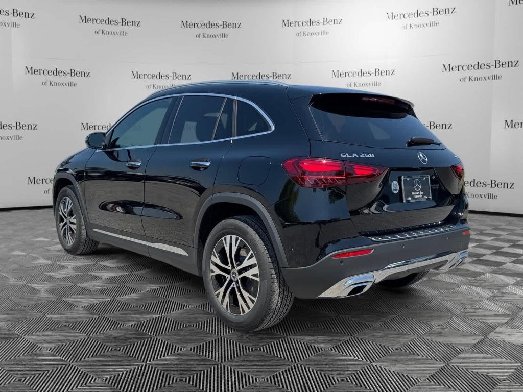 new 2025 Mercedes-Benz GLA 250 car, priced at $50,615