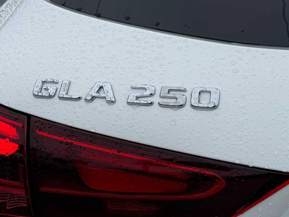 new 2025 Mercedes-Benz GLA 250 car, priced at $48,795