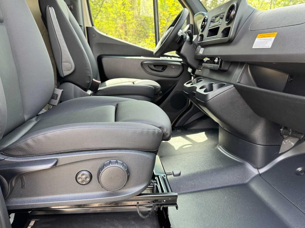 new 2025 Mercedes-Benz Sprinter 2500 car, priced at $71,707