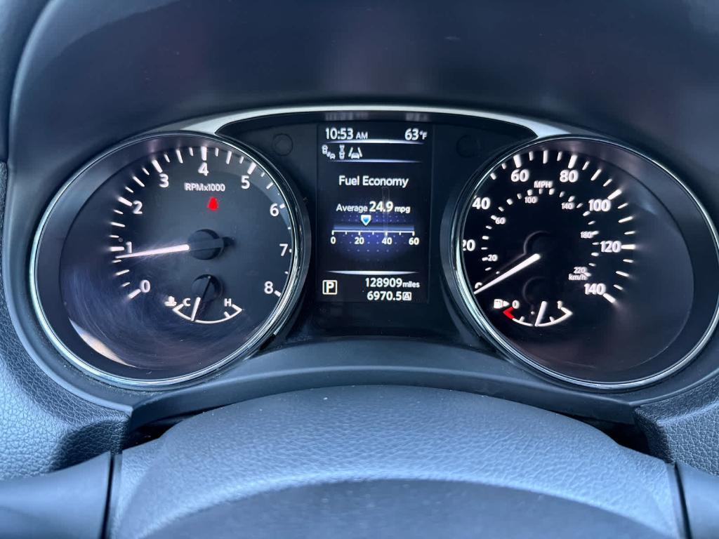 used 2015 Nissan Rogue car, priced at $9,677