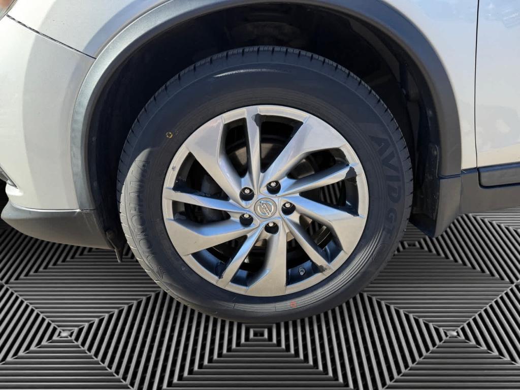 used 2015 Nissan Rogue car, priced at $9,677
