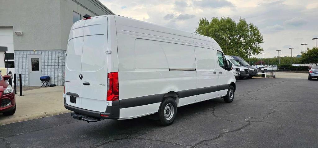 new 2024 Mercedes-Benz Sprinter 3500 car, priced at $72,992