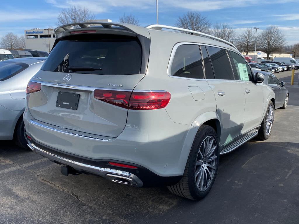 new 2025 Mercedes-Benz GLS 580 car, priced at $124,660