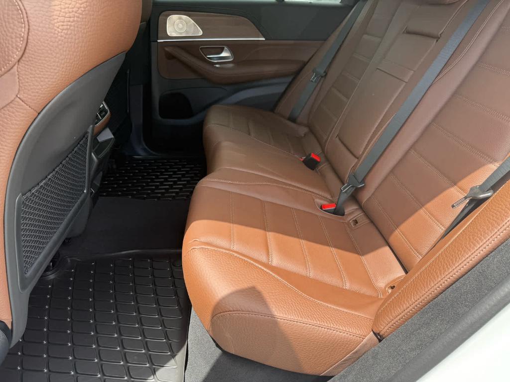 new 2025 Mercedes-Benz GLE 450e car, priced at $87,345