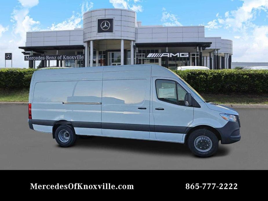 new 2024 Mercedes-Benz Sprinter 4500 car, priced at $74,415