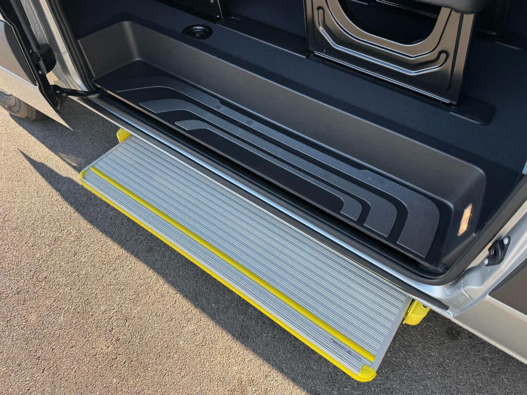 new 2025 Mercedes-Benz Sprinter 2500 car, priced at $75,993