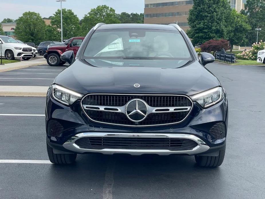 new 2024 Mercedes-Benz GLC 300 car