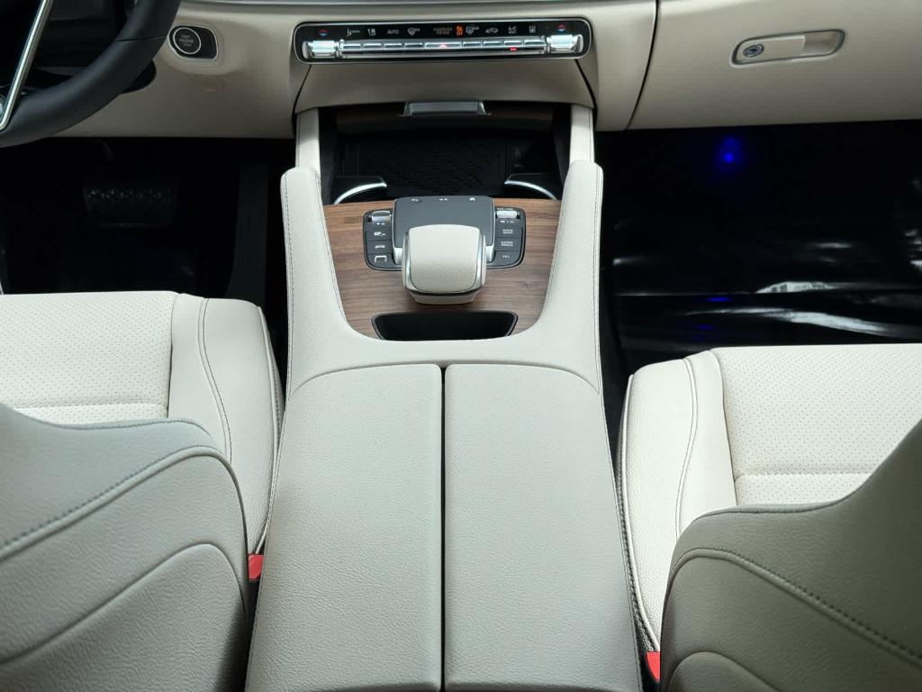 new 2025 Mercedes-Benz GLE 450e car, priced at $83,455