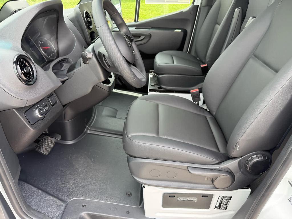 new 2025 Mercedes-Benz Sprinter 2500 car, priced at $61,506