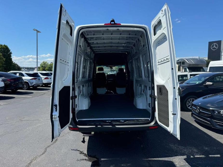 new 2024 Mercedes-Benz Sprinter 2500 car, priced at $60,839