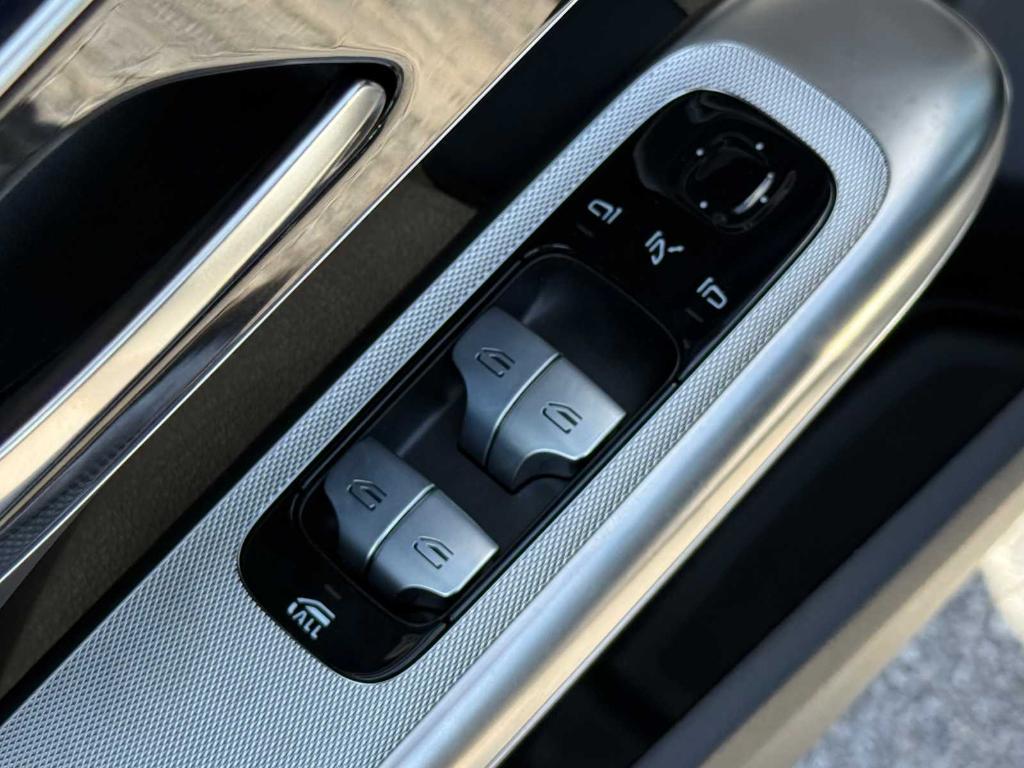 new 2025 Mercedes-Benz CLE 300 car, priced at $73,795
