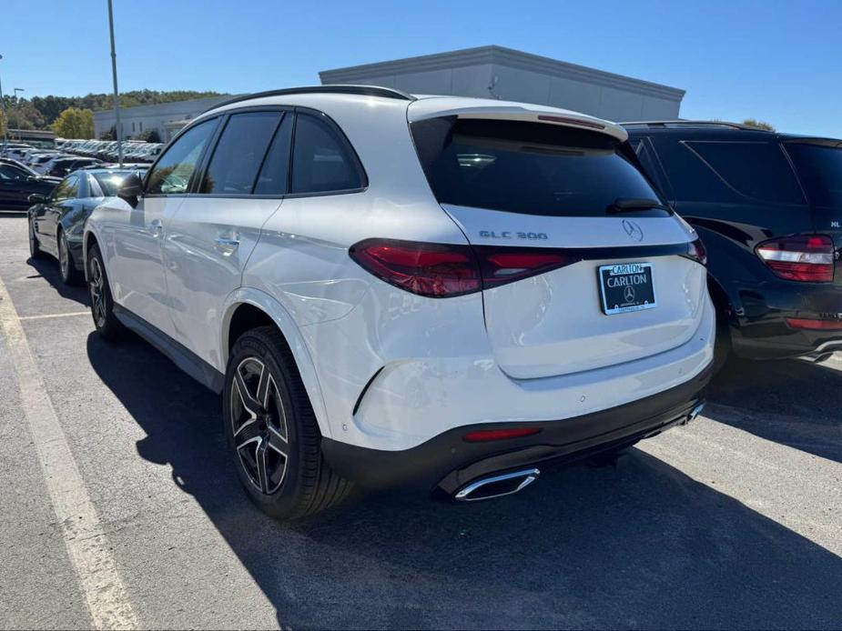 new 2024 Mercedes-Benz GLC 300 car, priced at $58,800