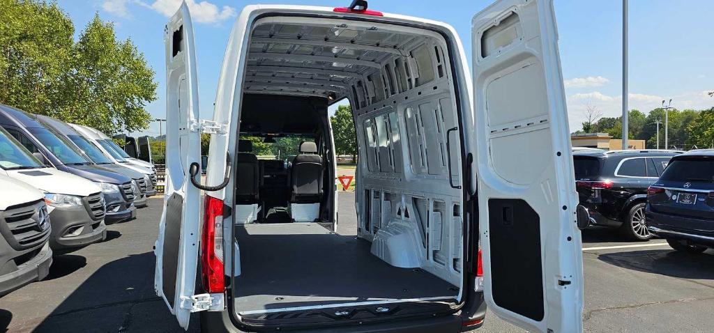 new 2024 Mercedes-Benz Sprinter 2500 car, priced at $59,989