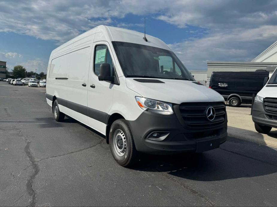 new 2024 Mercedes-Benz Sprinter 2500 car, priced at $67,978