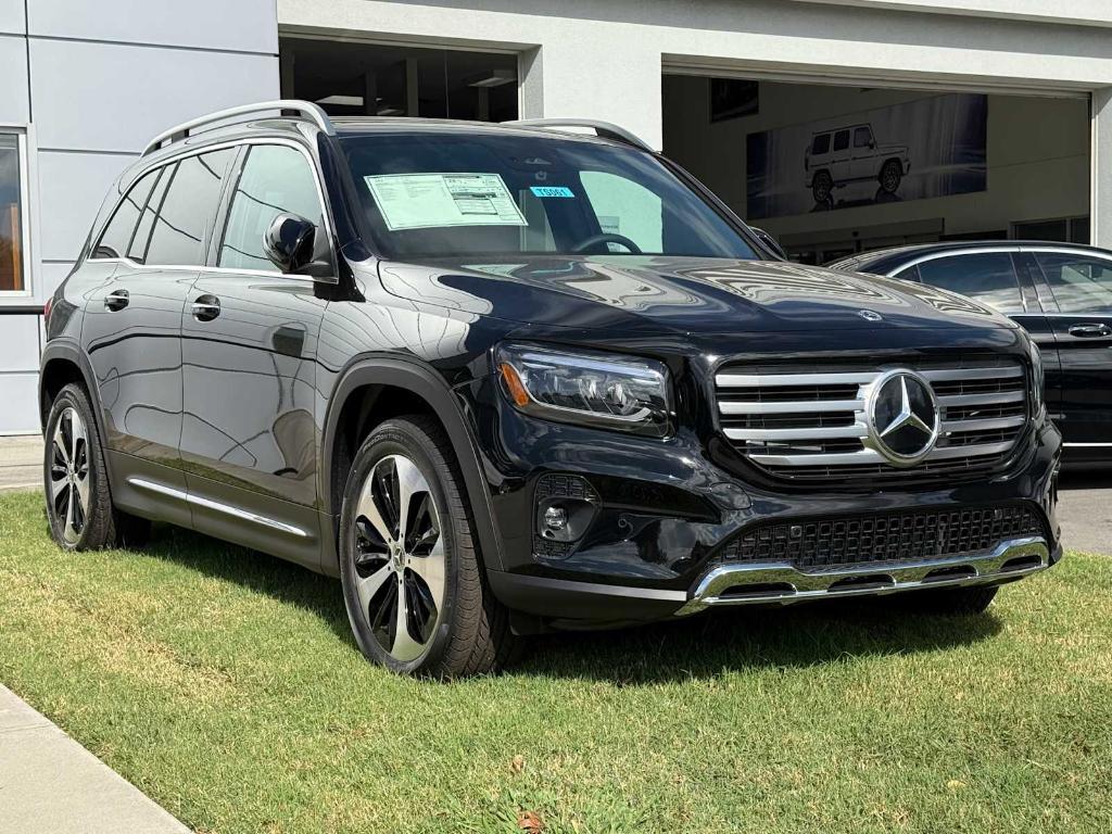 new 2025 Mercedes-Benz GLB 250 car, priced at $52,415