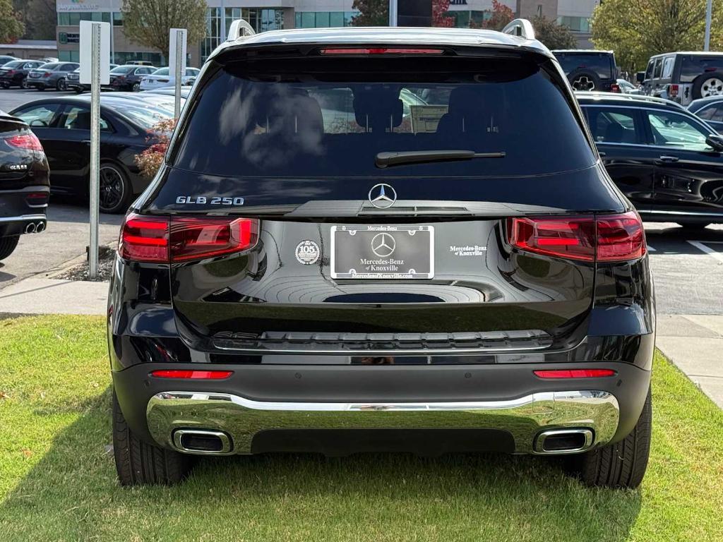 new 2025 Mercedes-Benz GLB 250 car, priced at $52,415