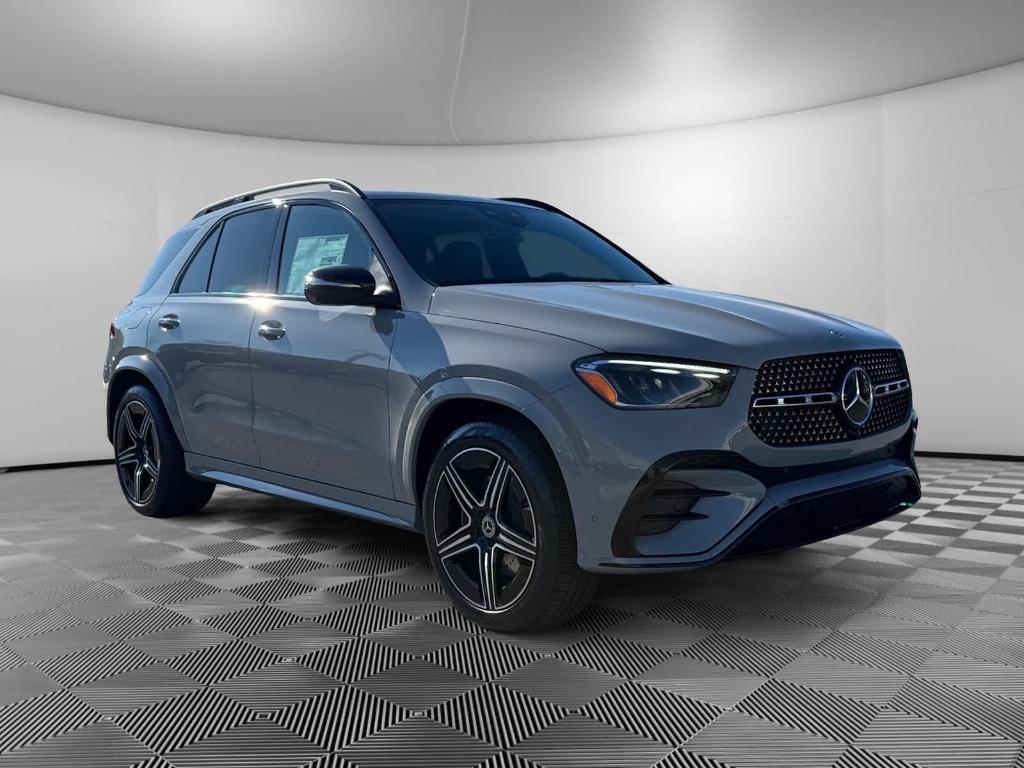 new 2025 Mercedes-Benz GLE 450 car, priced at $87,080