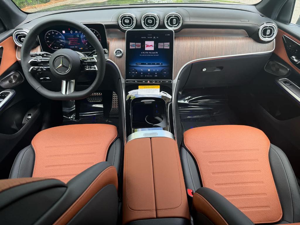 new 2025 Mercedes-Benz GLC 300 car, priced at $64,045