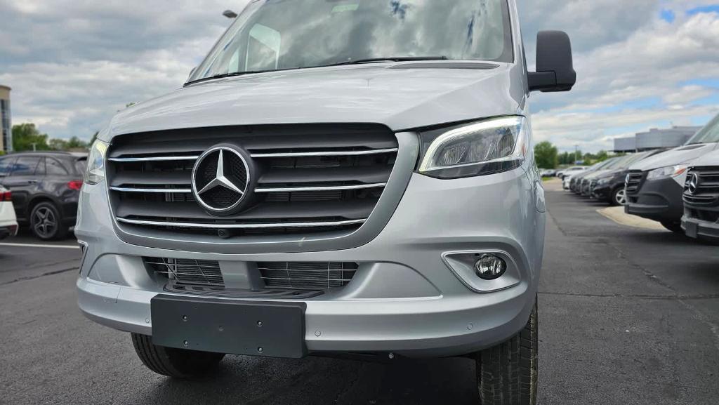 new 2024 Mercedes-Benz Sprinter 2500 car, priced at $87,853