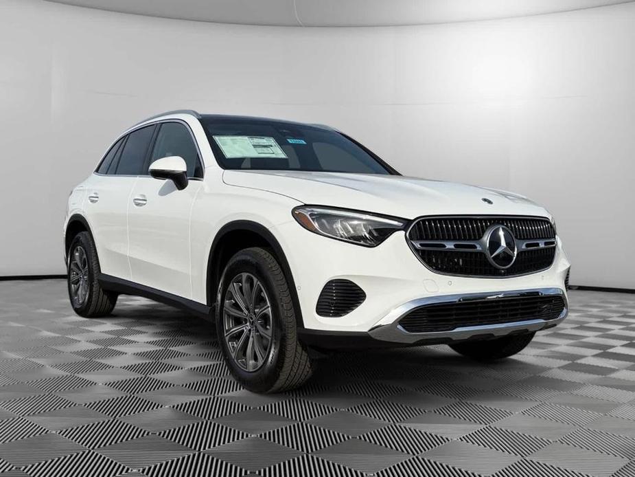 new 2025 Mercedes-Benz GLC 300 car, priced at $54,285