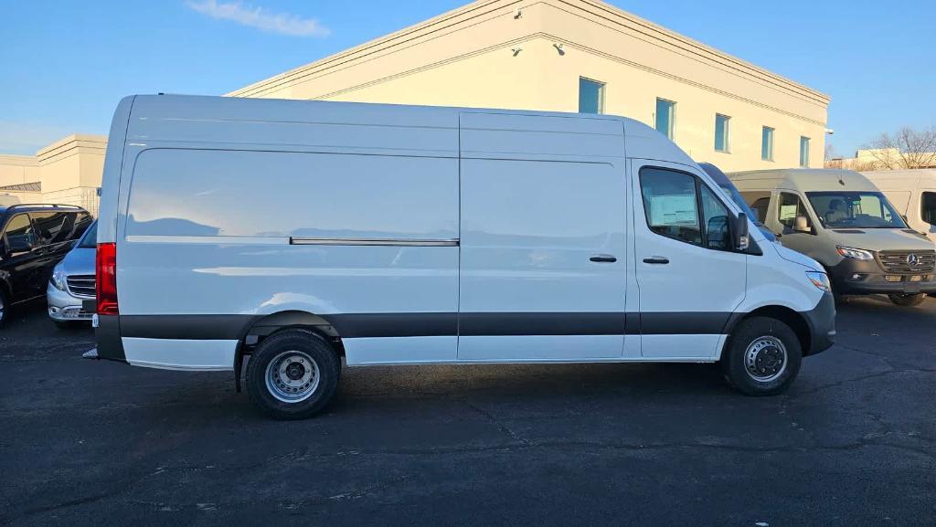 new 2024 Mercedes-Benz Sprinter 4500 car, priced at $74,415