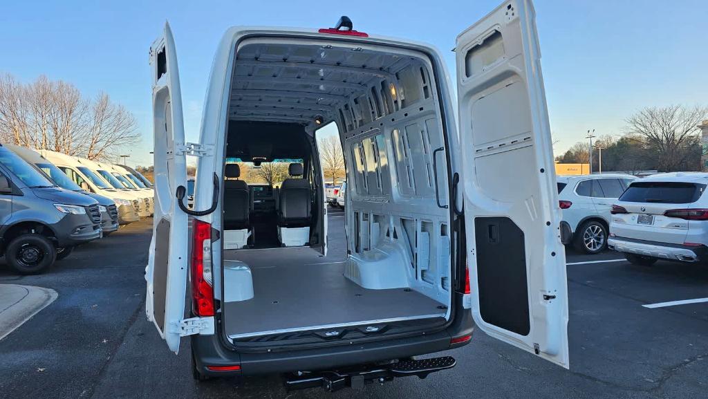 new 2024 Mercedes-Benz Sprinter 4500 car, priced at $74,415