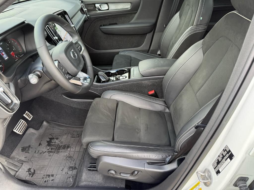 used 2022 Volvo XC40 car, priced at $27,000