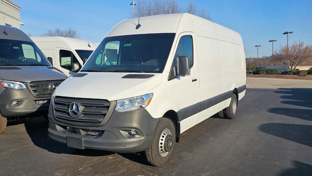 new 2024 Mercedes-Benz Sprinter 4500 car, priced at $78,907