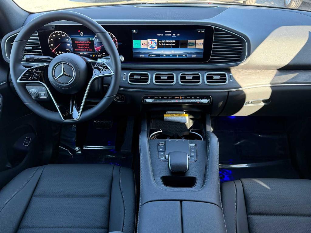 new 2025 Mercedes-Benz GLE 450 car, priced at $73,965