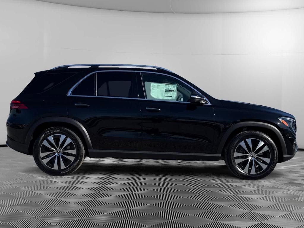 new 2025 Mercedes-Benz GLE 450 car, priced at $73,965