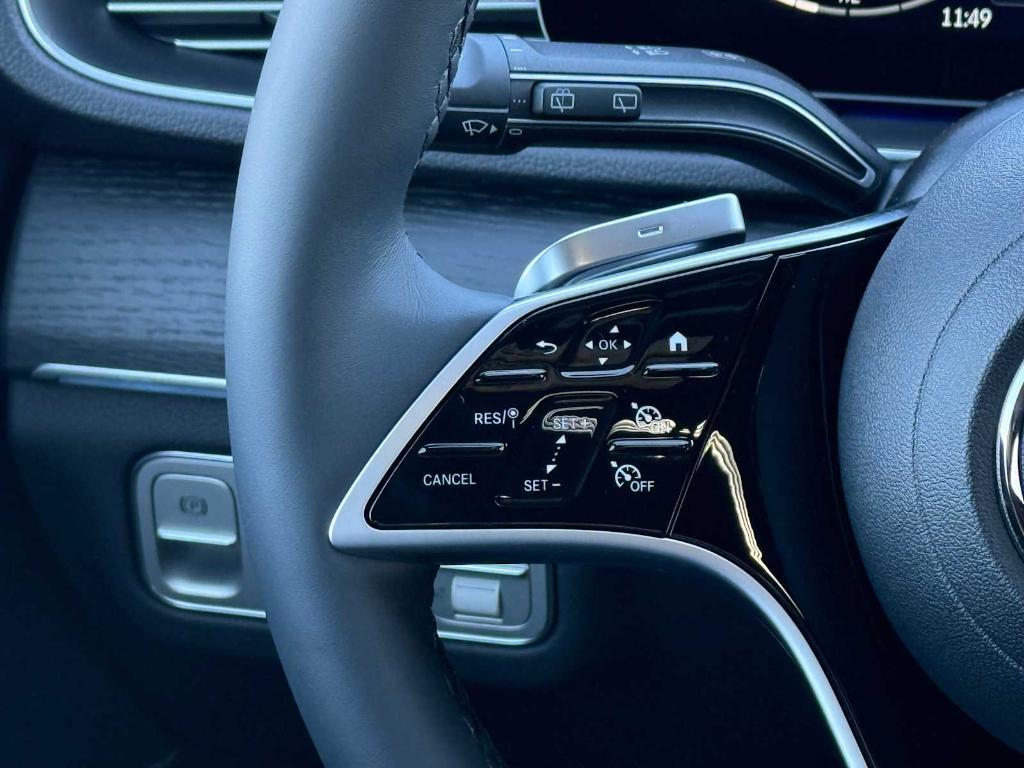 new 2025 Mercedes-Benz GLE 450 car, priced at $73,965