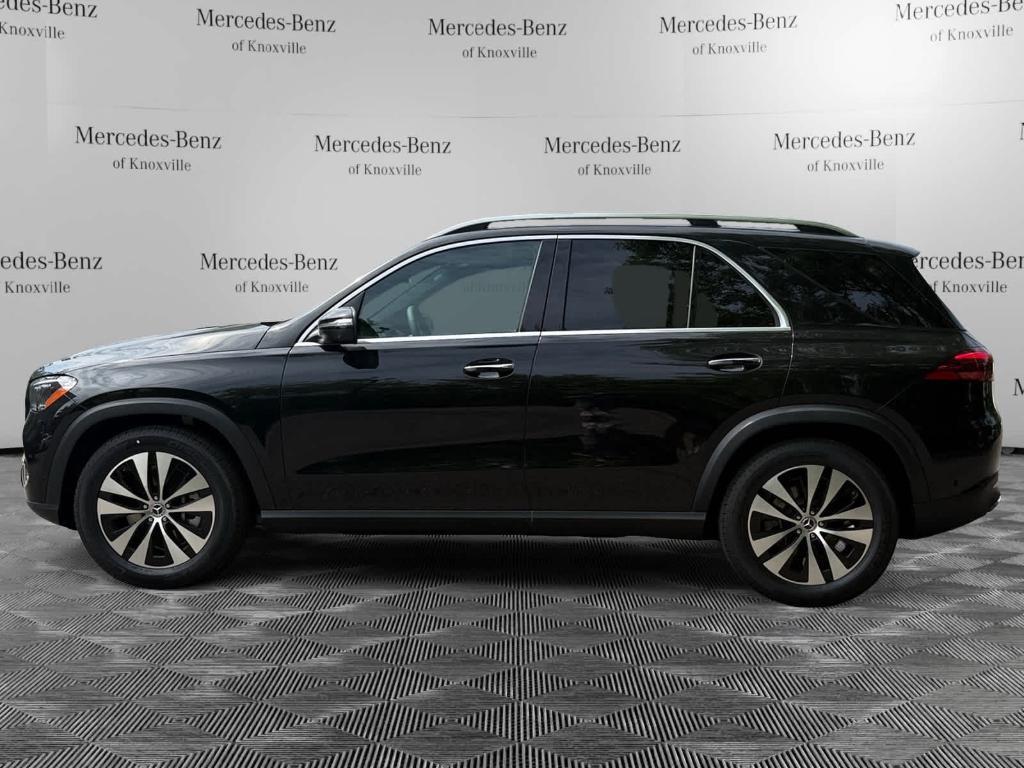 new 2025 Mercedes-Benz GLE 450 car, priced at $73,965