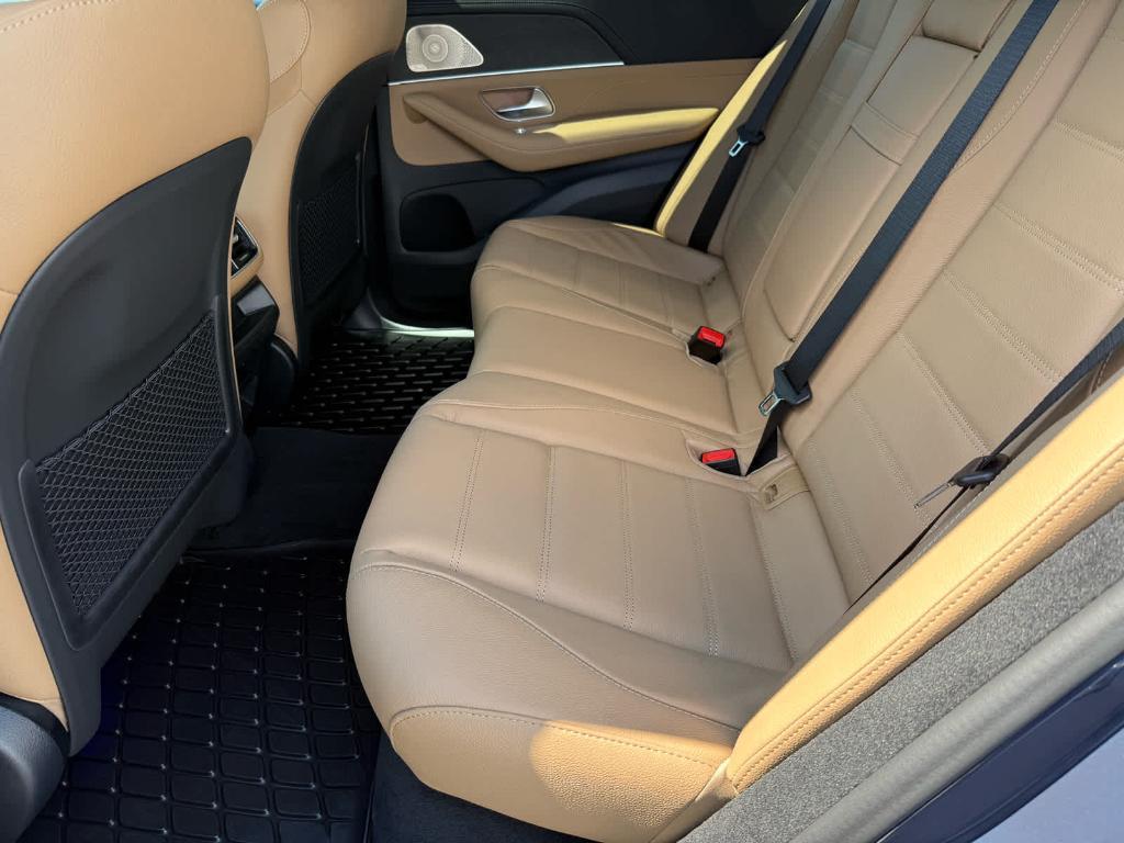 new 2026 Mercedes-Benz GLE 450e car, priced at $86,335