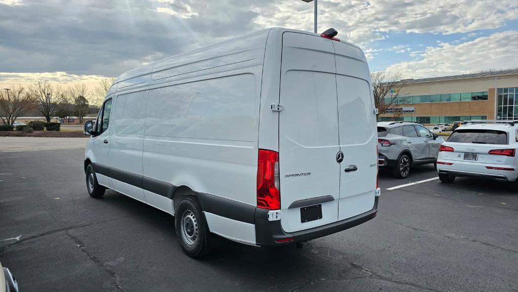 new 2024 Mercedes-Benz Sprinter 2500 car, priced at $59,989