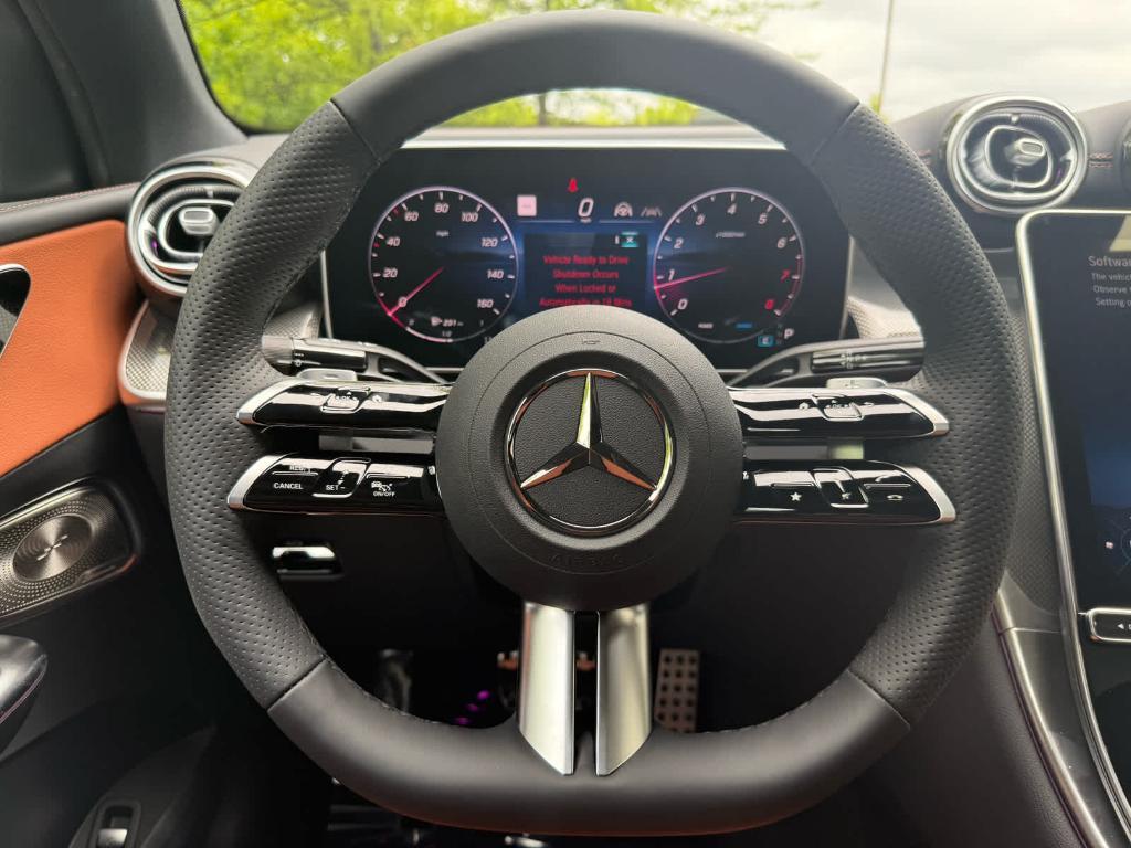 new 2025 Mercedes-Benz GLC 300 car, priced at $71,495