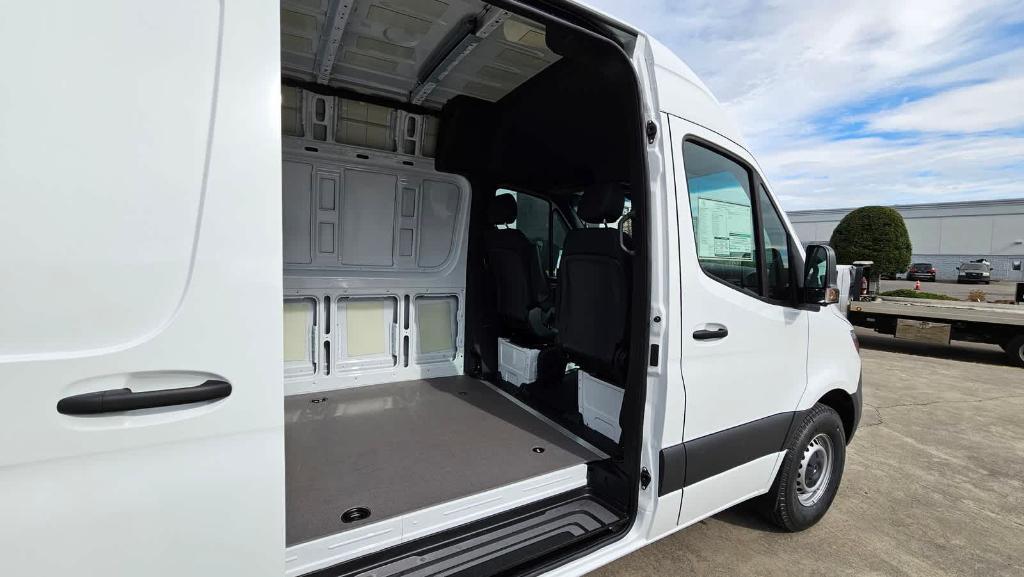 new 2024 Mercedes-Benz Sprinter 2500 car, priced at $62,142