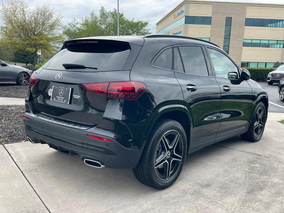 new 2024 Mercedes-Benz GLA 250 car