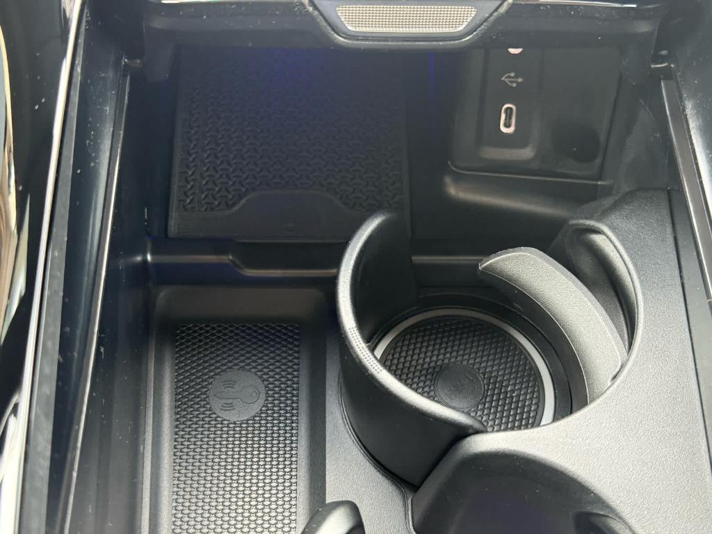 new 2025 Mercedes-Benz GLC 350e car, priced at $67,925