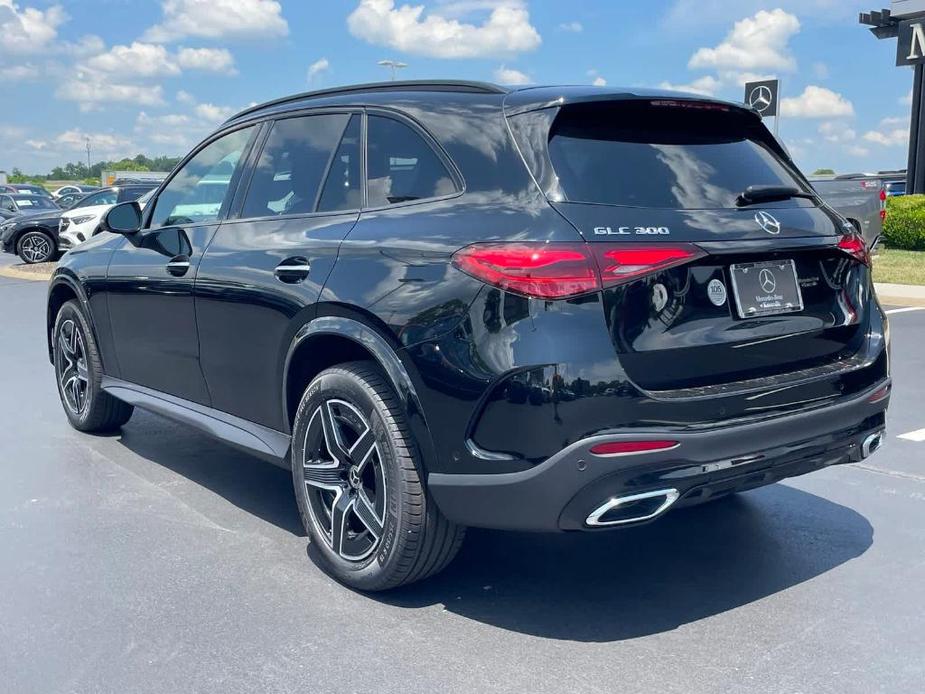 new 2024 Mercedes-Benz GLC 300 car